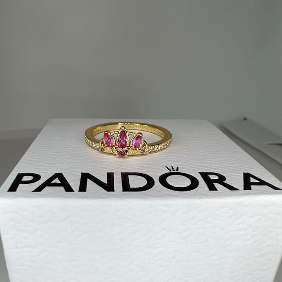 Pandora Disney Princess Rapunzel Tiara Ring Size 6 - Picture 6 of 8